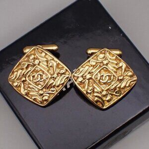 CHANEL CC Logo Diamond Shape Cufflinks Gold-Plated GHW France Accessory 67YH096